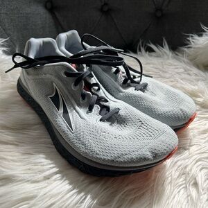 Altra Escalante size 9.5 zero drop shoes